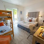 Le Bois Hotel 3*